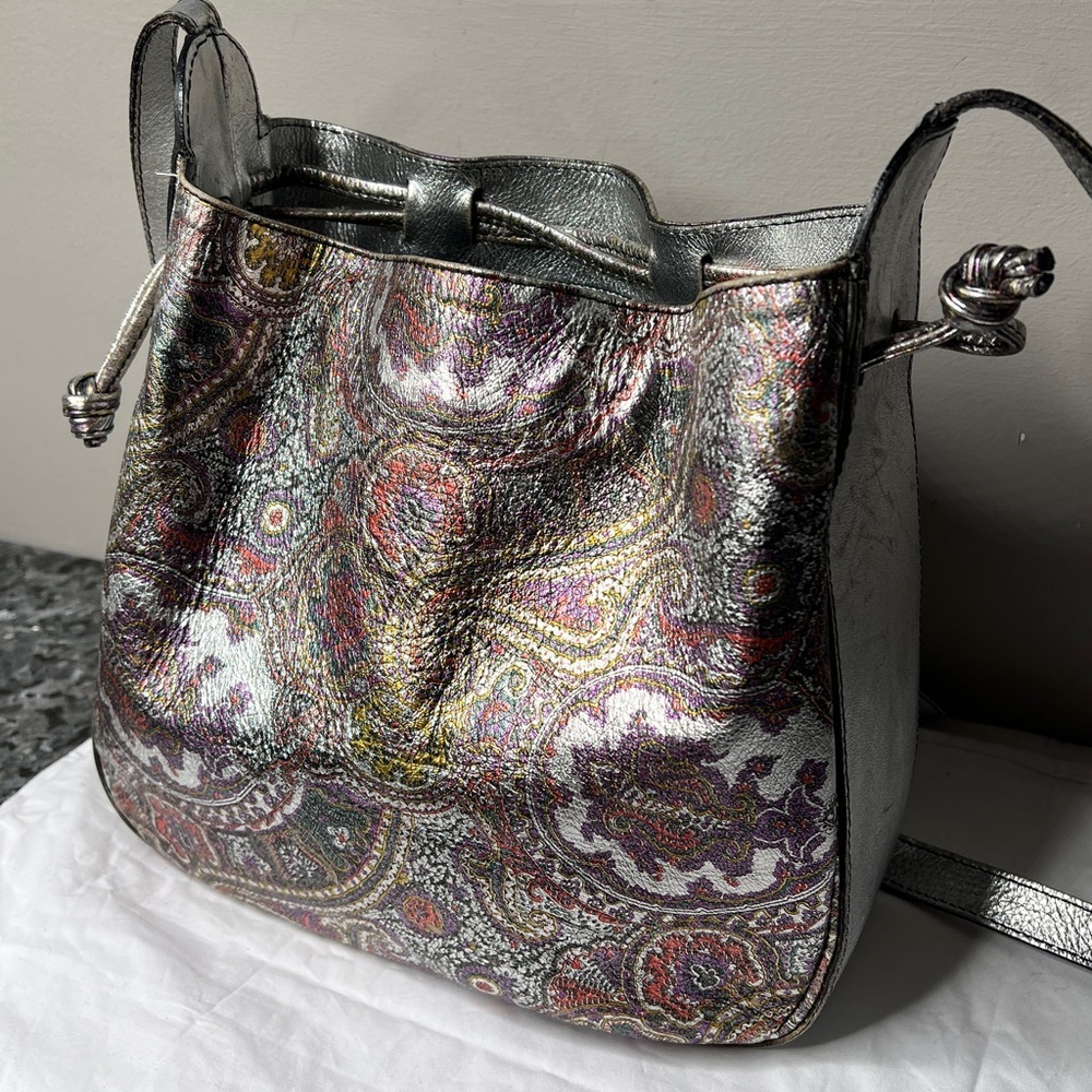 Furla Vintage Silver Leather Cinch Semi Structured Bucket Bag Made in Italy - Picture 6 of 16